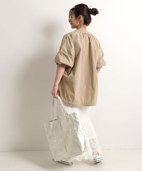 スローブイエナ ⭐︎ ノーカラーギャザーブルゾン【手洗い可能】 SLOBE IENA（スローブイエナ）の「ノーカラーギャザーブルゾン【手洗い