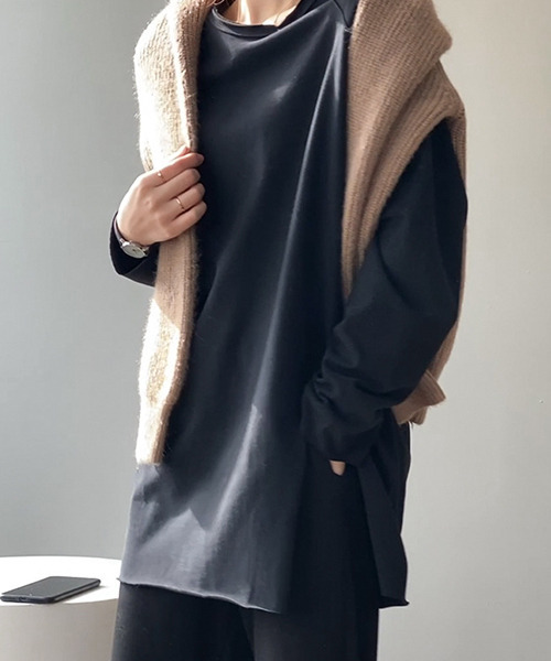 c.u.l(シーユーエル)の「【c.u.l:w】裾スリットラグラン無地カットソー culw33(Tシャツ/カットソー・レディース・ブラック/ホワイト・FREE)」の6枚目の写真