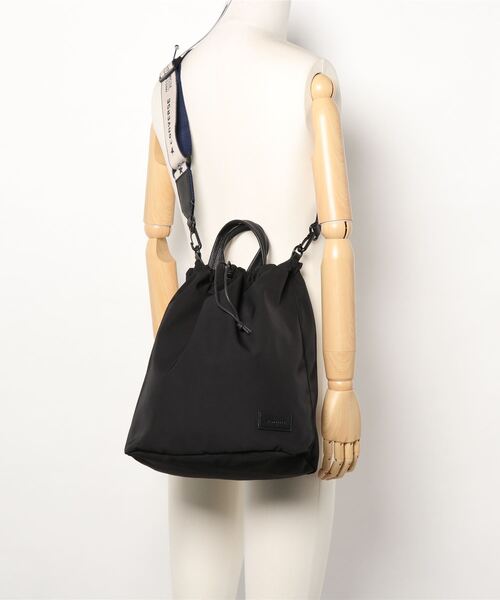 CONVERSE（コンバース）の「【CONVERSE】テープドロストショルダー（ショルダーバッグ・レディース・キナリ/ブラック/ライム・ONE SIZE）」の6枚目の写真
