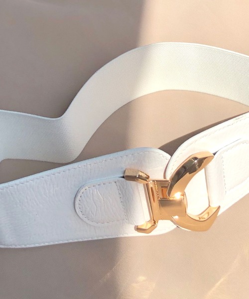 SPIGA(スピーガ)の「コルセット風ゴールドバックル太ベルト(ベルト・レディース・ホワイト/ブラック・FREE)」の5枚目の写真
