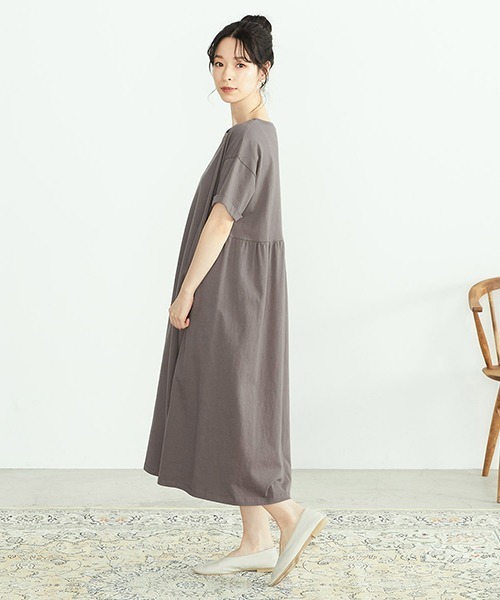 ONIGIRI（オニギリ）の「Tシャツワンピース（ワンピース・レディース・チャコール/ベージュ/ターコイズブルー・MEDIUM/LARGE）」の4枚目の写真