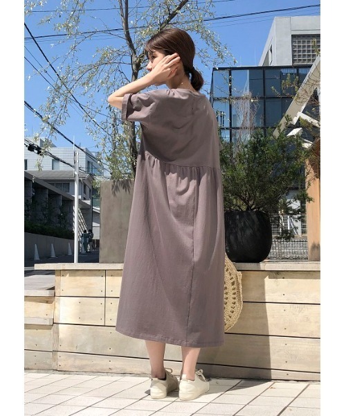 ONIGIRI（オニギリ）の「Tシャツワンピース（ワンピース・レディース・チャコール/ベージュ/ターコイズブルー・MEDIUM/LARGE）」の17枚目の写真