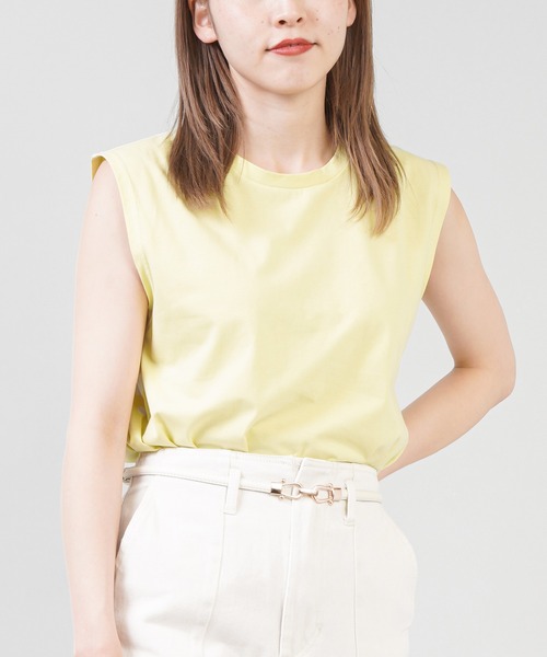 SPINNS（スピンズ）の「【10色展開】ノースリーブカットソー（タンクトップ・レディース・ホワイト/ブラック/ベージュ/ネイビー/ブラウン/カーキ/オレンジ/ブルー/グリーン/グリーン系その他・ONESIZE）」の7枚目の写真