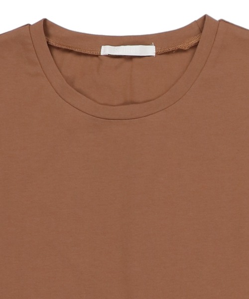 SPINNS（スピンズ）の「【10色展開】ノースリーブカットソー（タンクトップ・レディース・ホワイト/ブラック/ベージュ/ネイビー/ブラウン/カーキ/オレンジ/ブルー/グリーン/グリーン系その他・ONESIZE）」の22枚目の写真