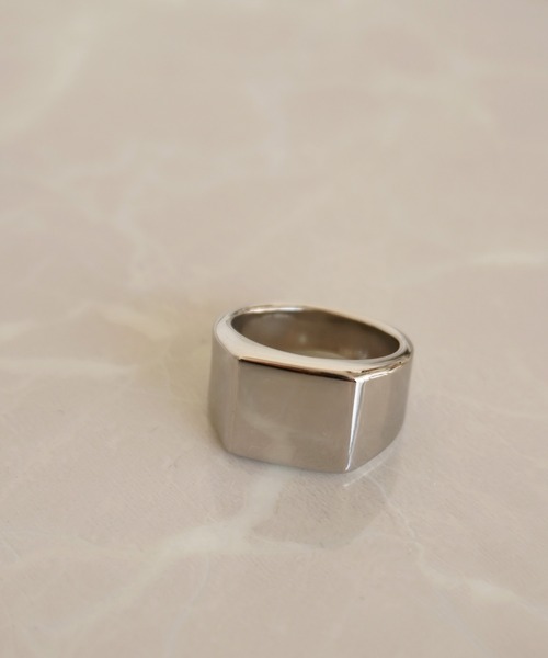 dictionary（ディクショナリー）の「【 DICTIONARY / ディクショナリー 】 スクエア リング（リング・メンズ・ブラック系1/シルバー系1/ゴールド系1/ブラック系2/シルバー系2/シルバー系3・15 /17/19/21）」の3枚目の写真