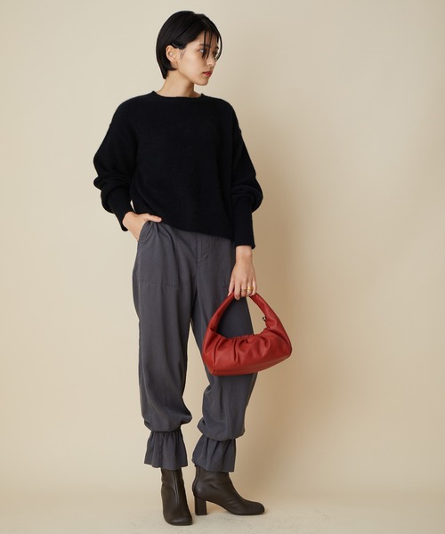 MADEMOISELLE ROPE'(マドモアゼル ロペ)の「FOX混パフスリーブニットプルオーバー(ニット/セーター・レディース・ブラック/オフホワイト/ラベンダー/イエロー系その他・38)」の16枚目の写真