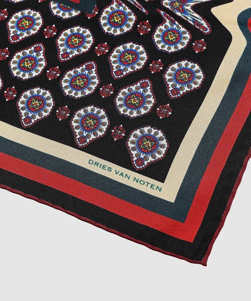 DRIES VAN NOTEN（ドリスヴァンノッテン）の「FAWN 212 Q.3108 M.W.SCARF（ストール/ショール・メンズ・イエロー/バーガンディー/ライラック・ONESIZE）」の4枚目の写真