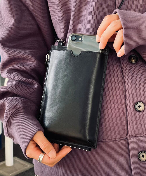 GLOSTER（グロスター）の「【GLOSTER/グロスター】レザーモバイルポシェット（ショルダーバッグ・メンズ・ブラック/ベージュ・FREE）」の2枚目の写真