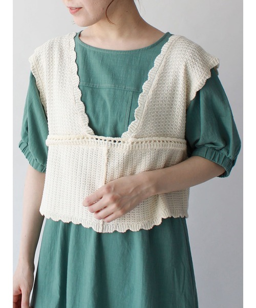 ehka sopo（エヘカソポ）の「スカラップニットビスチェ（ニット/セーター・レディース・ベージュ/ブラウン/オフホワイト/グリーン・ﾌﾘ-）」の2枚目の写真