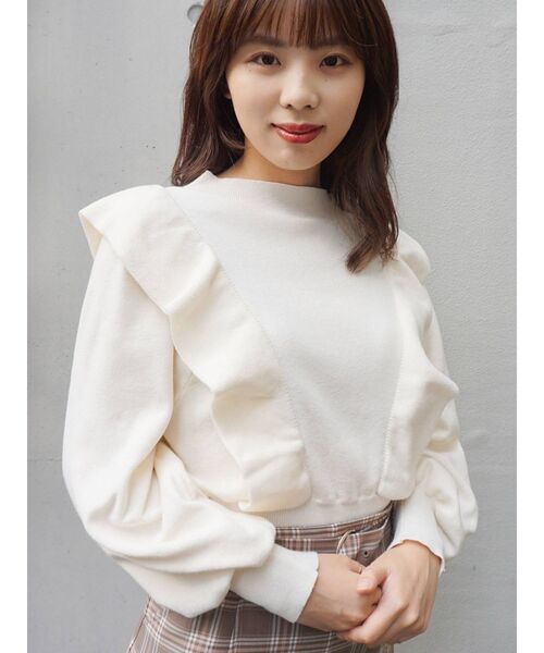 MERCURYDUO（マーキュリーデュオ）の「ハイネックボリュームラッフルニット（ニット/セーター・レディース・ブラウン/ベージュ/オフホワイト・FREE）」の12枚目の写真