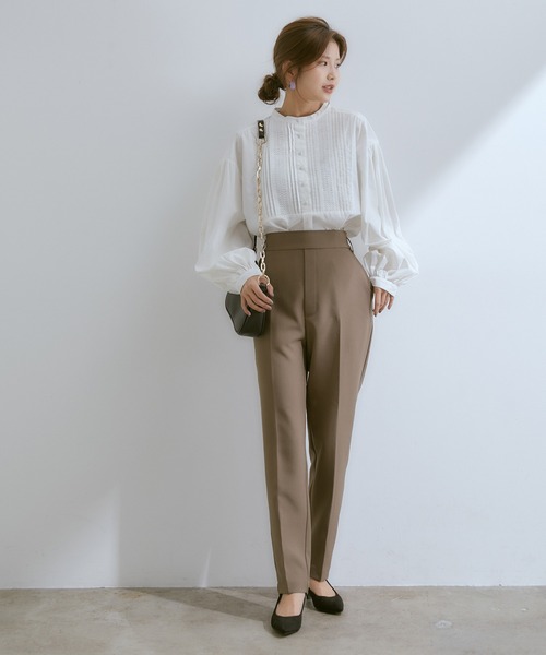 vis-`a-vis（ビサビ）の「【WEB限定】レース＆タックで魅せる、フロントピンタックチュニックブラウス（シャツ/ブラウス・レディース・ブラック/グレー/ホワイト/ライトグリーン/ピンク/ブラウン系その他3/ダークブラウン・FREE）」の21枚目の写真