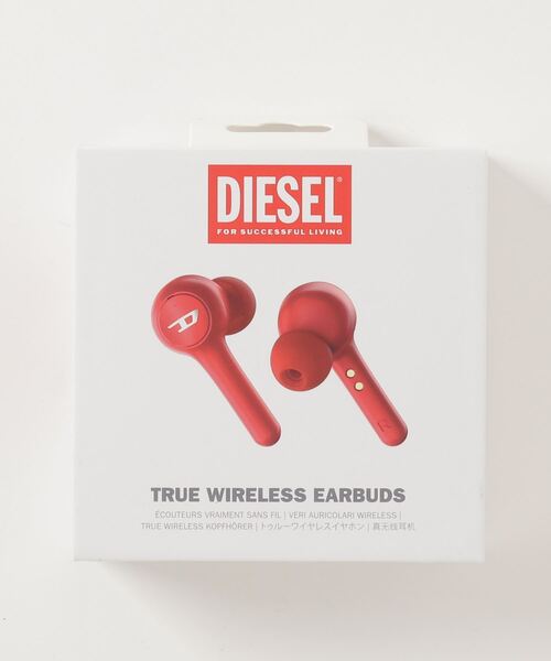 DIESEL（ディーゼル）の「トゥルーワイヤレスイヤホン レッド（ヘッドフォン/イヤホン・レディース・その他・UNI）」の2枚目の写真