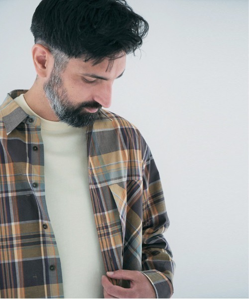 UNFIL（アンフィル）の「unfil アンフィル / chambray weather-cloth overshirt シャンブレー ウェザークロス オーバーサイズシャツ / WWSP-UU006（シャツ/ブラウス・メンズ・ブラウン/グレイッシュベージュ・4）」の2枚目の写真