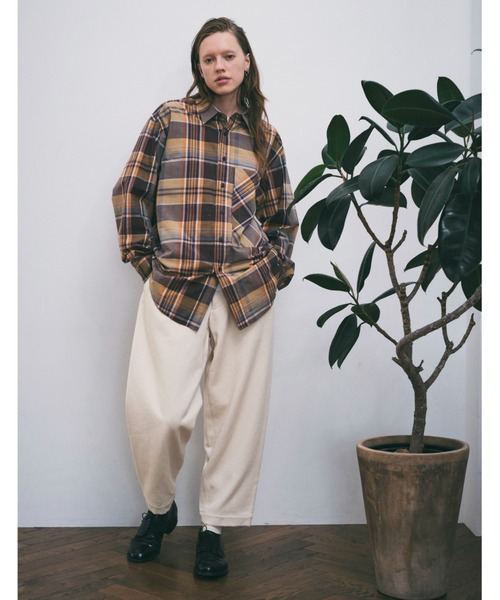 UNFIL（アンフィル）の「unfil アンフィル / chambray weather-cloth overshirt シャンブレー ウェザークロス オーバーサイズシャツ / WWSP-UU006（シャツ/ブラウス・メンズ・ブラウン/グレイッシュベージュ・4）」の13枚目の写真