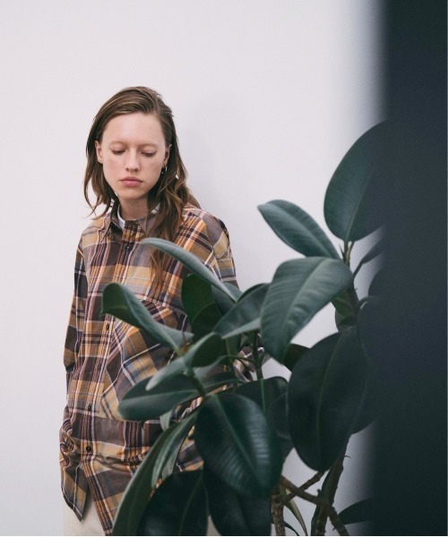 UNFIL（アンフィル）の「unfil アンフィル / chambray weather-cloth overshirt シャンブレー ウェザークロス オーバーサイズシャツ / WWSP-UU006（シャツ/ブラウス・メンズ・ブラウン/グレイッシュベージュ・4）」の14枚目の写真