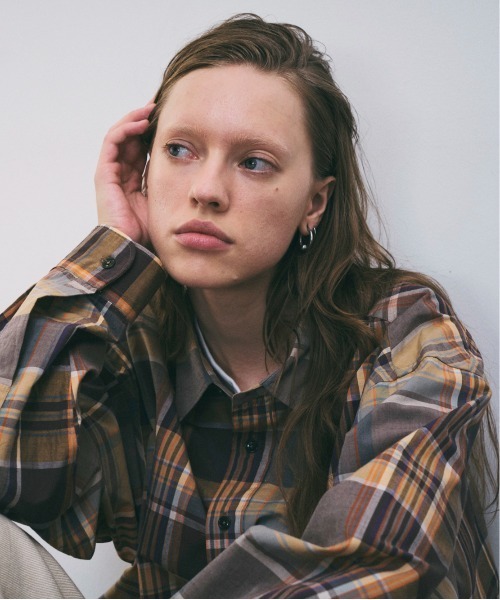 UNFIL（アンフィル）の「unfil アンフィル / chambray weather-cloth overshirt シャンブレー ウェザークロス オーバーサイズシャツ / WWSP-UU006（シャツ/ブラウス・メンズ・ブラウン/グレイッシュベージュ・4）」の11枚目の写真