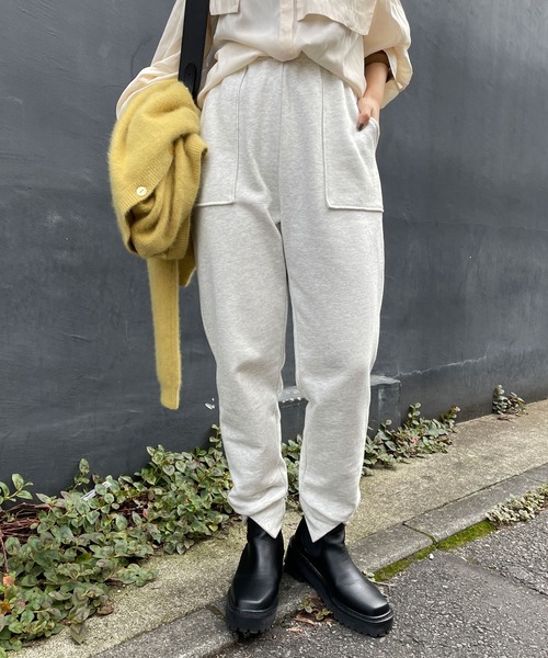 Omekashi(オメカシ)の「スウェットスリットパンツ(スウェットパンツ・レディース・アイボリー/パープル/チャコールグレー/オフホワイト/ベージュ・FREE)」の3枚目の写真