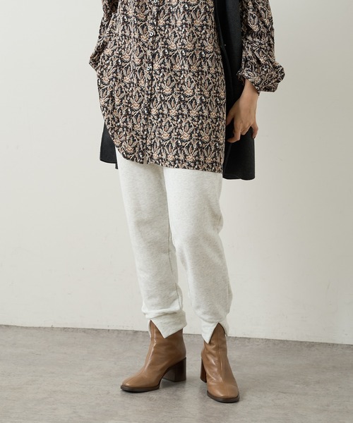 Omekashi(オメカシ)の「スウェットスリットパンツ(スウェットパンツ・レディース・アイボリー/パープル/チャコールグレー/オフホワイト/ベージュ・FREE)」の21枚目の写真