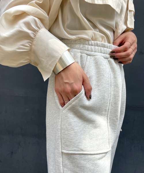 Omekashi(オメカシ)の「スウェットスリットパンツ(スウェットパンツ・レディース・アイボリー/パープル/チャコールグレー/オフホワイト/ベージュ・FREE)」の15枚目の写真