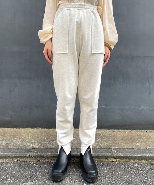 Omekashi(オメカシ)の「スウェットスリットパンツ(スウェットパンツ・レディース・アイボリー/パープル/チャコールグレー/オフホワイト/ベージュ・FREE)」の12枚目の写真