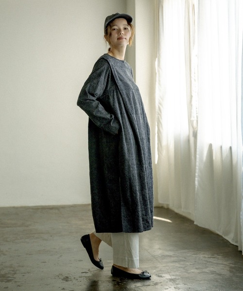 PUAL CE CIN(ピュアルセシン)の「綿花刺繍ワンピース(ワンピース・レディース・ブラック/ベージュ・FREE)」の2枚目の写真