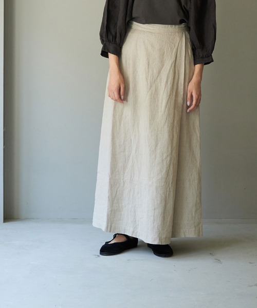 note et silence (ノートエシロンス)の「◇【 AMB100貨 】トリプルワッシャーリネン ラップキュロットパンツ(その他パンツ・レディース・ブラック/ナチュラル・FREE)」の9枚目の写真