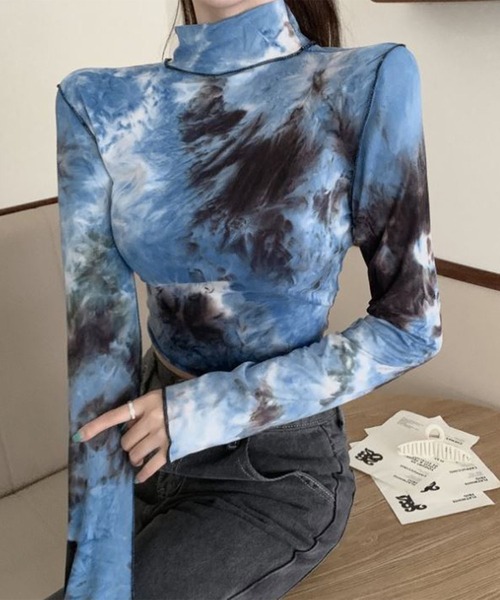 me+em select(ミームセレクト)の「プチハイネックタイダイトップス(Tシャツ/カットソー・レディース・ピンク/ブルー・FREE)」の3枚目の写真