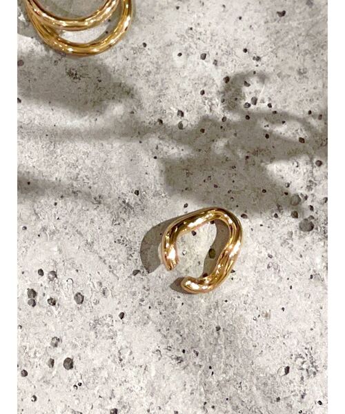 Ungrid（アングリッド）の「メタルニュアンスイヤーカフ（イヤーカフ・レディース・シルバー/ゴールド・FREE）」の2枚目の写真