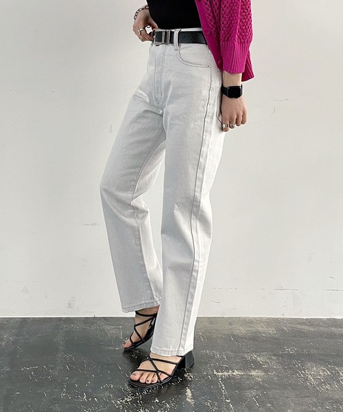 PAGEBOY（ページボーイ）の「クラシックストレート（デニムパンツ・レディース・ホワイト/インディゴブルー/サックスブルー/ブラック系その他/ブルー系その他/ネイビー・25inch/24inch/26inch/27inch）」の2枚目の写真