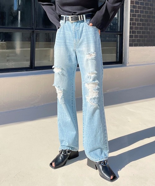 PAGEBOY（ページボーイ）の「クラシックストレート（デニムパンツ・レディース・ホワイト/インディゴブルー/サックスブルー/ブラック系その他/ブルー系その他/ネイビー・25inch/24inch/26inch/27inch）」の4枚目の写真