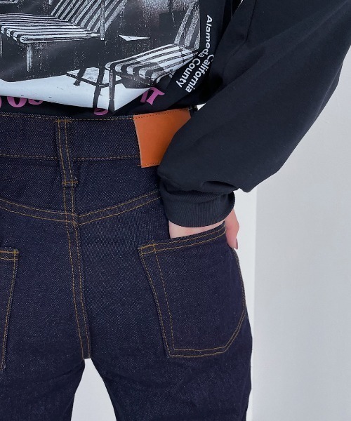 PAGEBOY（ページボーイ）の「クラシックストレート（デニムパンツ・レディース・ホワイト/インディゴブルー/サックスブルー/ブラック系その他/ブルー系その他/ネイビー・25inch/24inch/26inch/27inch）」の15枚目の写真
