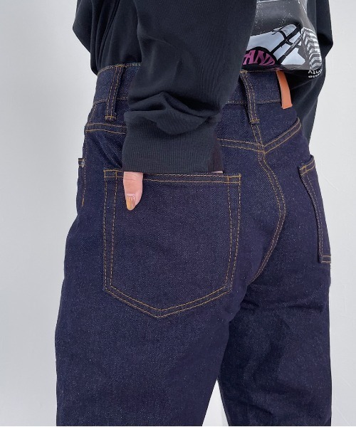 PAGEBOY（ページボーイ）の「クラシックストレート（デニムパンツ・レディース・ホワイト/インディゴブルー/サックスブルー/ブラック系その他/ブルー系その他/ネイビー・25inch/24inch/26inch/27inch）」の17枚目の写真