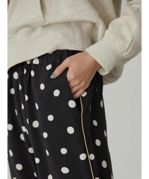 AMERICAN HOLIC(アメリカンホリック)の「Dotとろみワイドパンツ(その他パンツ・レディース・ドット・S/M/L)」の15枚目の写真