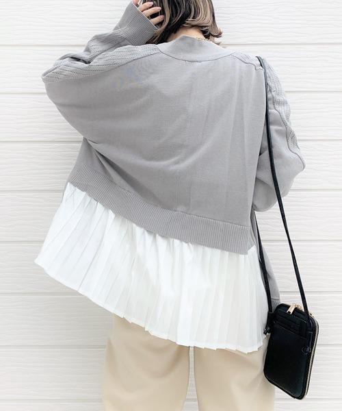 Q(キュー)の「プリーツドッキングカーデ(カーディガン/ボレロ・レディース・ライトグレー/ブルー・MEDIUM)」の1枚目の写真