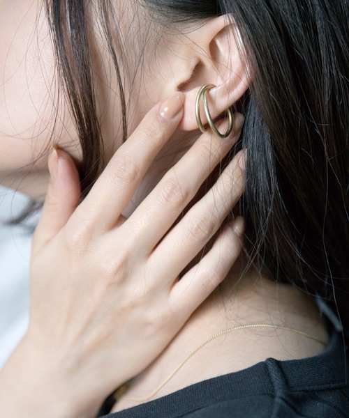 contra bo nepre(コントラ ボ ネプレ )の「barl ringcuff double / イヤリング リング(イヤリング・レディース・ゴールド・FREE)」の1枚目の写真