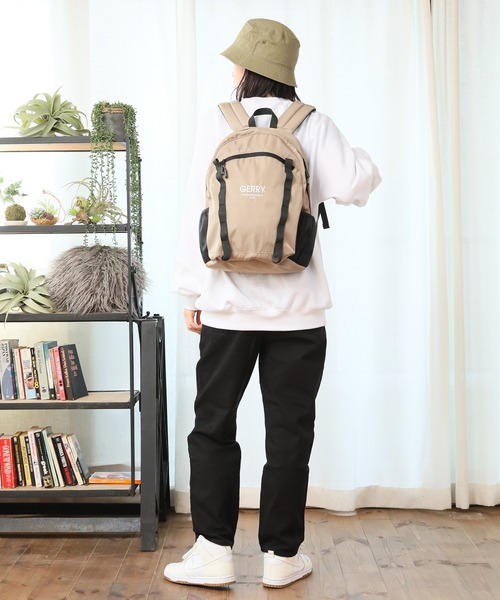 GERRY(ジェリー)の「【GERRY/ジェリー】ワンポイントロゴ バックパック(バックパック/リュック・メンズ・ベージュ/ブラック/グレー・FREE)」の17枚目の写真