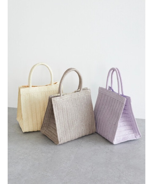 Green　Parks（グリーンパークス）の「・ブレード編みスクエアトートバッグ（トートバッグ・レディース・ベージュ/ラベンダー/グレイッシュベージュ・FREE）」の4枚目の写真