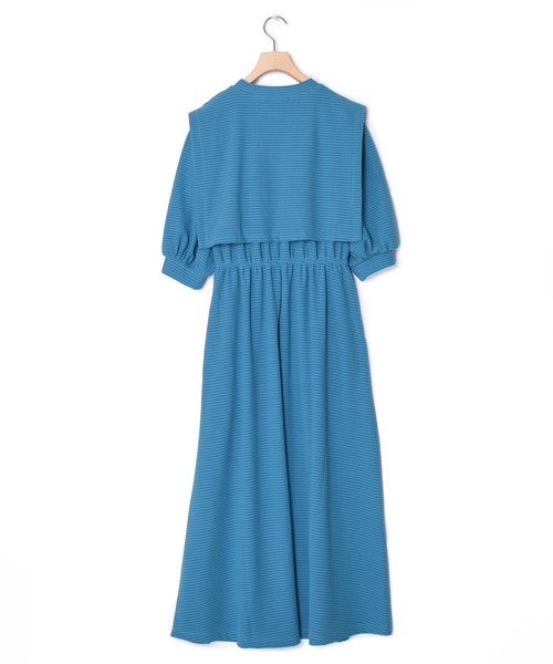 w closet(ダブルクローゼット)の「フェイクレイヤード半袖ワンピース(ワンピース・レディース・アイボリー/グレイッシュベージュ/グリーン/ブルー・FREE)」の5枚目の写真