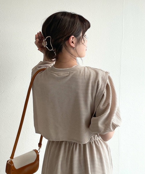 w closet(ダブルクローゼット)の「フェイクレイヤード半袖ワンピース(ワンピース・レディース・アイボリー/グレイッシュベージュ/グリーン/ブルー・FREE)」の18枚目の写真