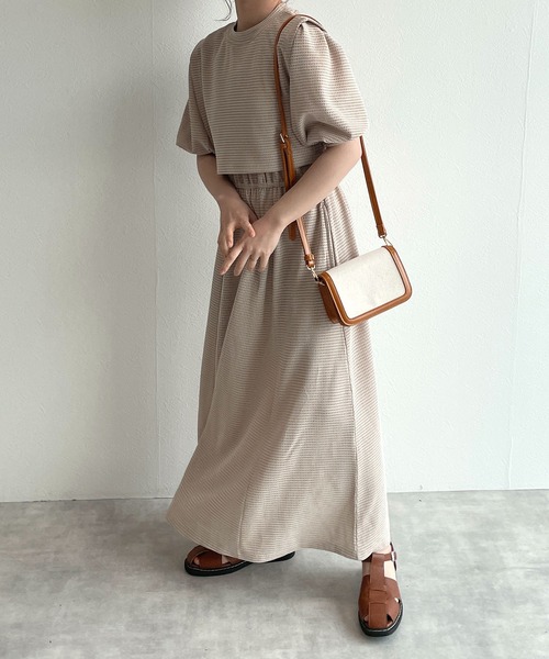 w closet(ダブルクローゼット)の「フェイクレイヤード半袖ワンピース(ワンピース・レディース・アイボリー/グレイッシュベージュ/グリーン/ブルー・FREE)」の21枚目の写真