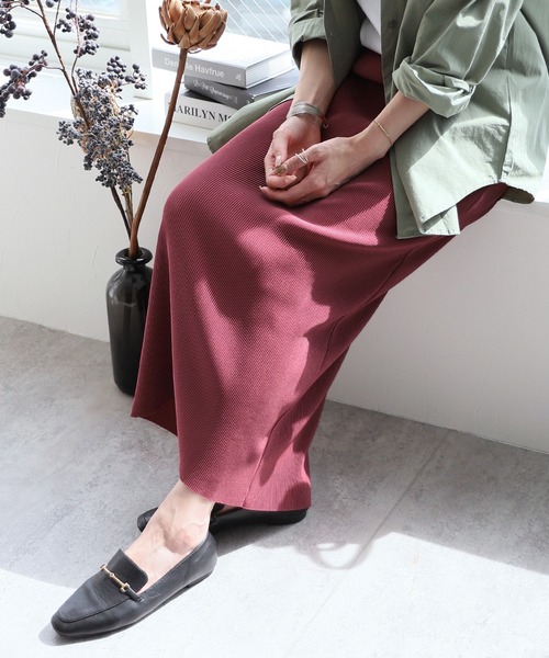 reca(レカ)の「自分の好みの着丈にできる!セルフカットプリーツスカート(スカート・レディース・ブラック/オレンジ/グリーン/アイボリー/グリーン系その他/テラコッタ/ダークグリーン/マスタード/ブルー系その他/ピンク系その他/ピンク系その他2/グレイッシュベージュ・MEDIUM)」の11枚目の写真