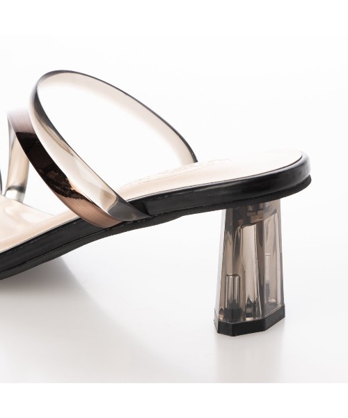 Mafmof（マフモフ）の「Mafmof(マフモフ)透明ヒールメタリックアッパーサンダル（サンダル・レディース・ブラウン/シルバー/ブラック・LL/L/M/S）」の9枚目の写真