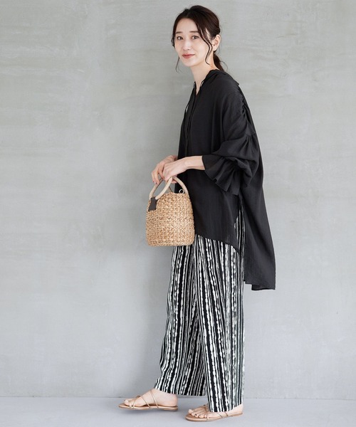 LEPSIM(レプシィム)の「シャーリングスキッパーブラウス 274206(シャツ/ブラウス・レディース・ブラック/オフホワイト/ピンク・FREE)」の10枚目の写真