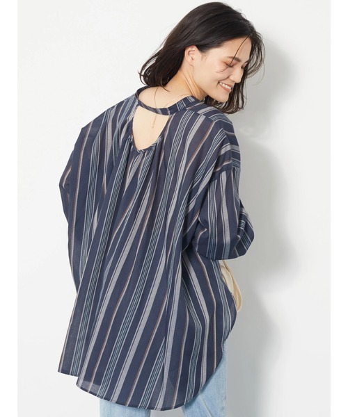 AMERICAN HOLIC（アメリカンホリック）の「バックオープンシアーブラウス（シャツ/ブラウス・レディース・ストライプ/ブラック・M/L）」の5枚目の写真