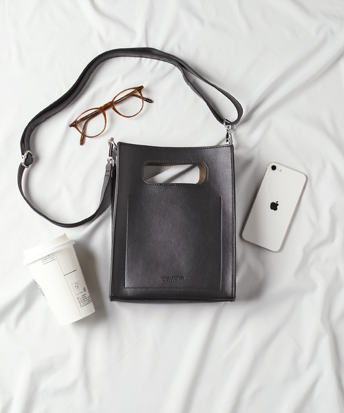 UNION STATION（ユニオンステーション）の「シンセティックレザースクエアショルダーバッグ（ショルダーバッグ・メンズ・ブラック/グレー/ブラック系その他・FREE）」の2枚目の写真