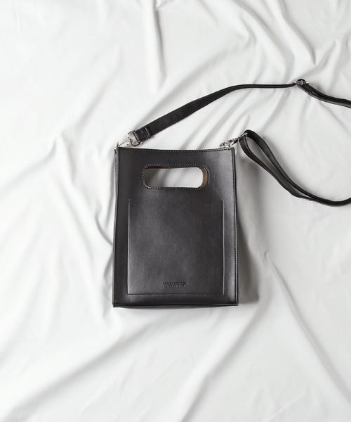 UNION STATION（ユニオンステーション）の「シンセティックレザースクエアショルダーバッグ（ショルダーバッグ・メンズ・ブラック/グレー/ブラック系その他・FREE）」の4枚目の写真