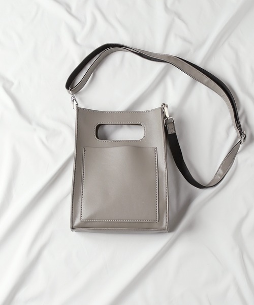 UNION STATION（ユニオンステーション）の「シンセティックレザースクエアショルダーバッグ（ショルダーバッグ・メンズ・ブラック/グレー/ブラック系その他・FREE）」の14枚目の写真
