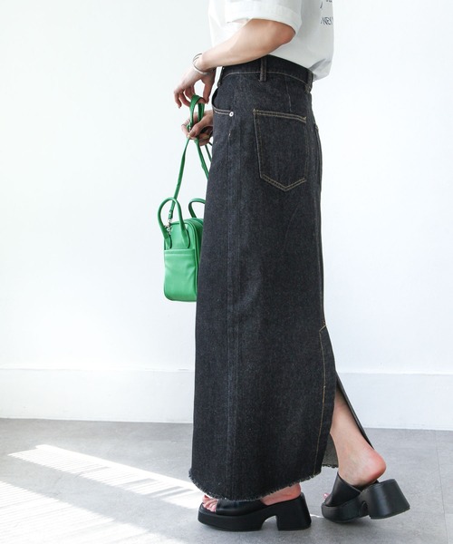 Chillfar（チルファー）の「デニムロングスカート（デニムスカート・レディース・ブラック/ネイビー/アイボリー・MEDIUM/LARGE）」の7枚目の写真