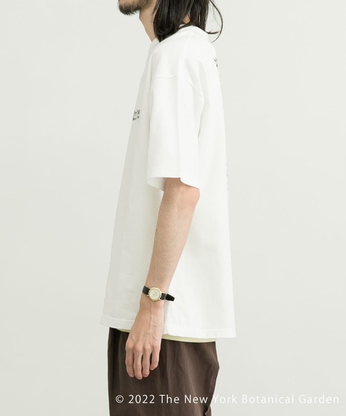 URBAN RESEARCH(アーバンリサーチ)の「NYBG T-SHIRTS(Tシャツ/カットソー・メンズ・ホワイト/ブラック・MEDIUM/LARGE)」の11枚目の写真