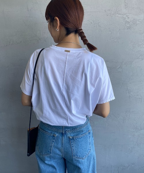 MICA&DEAL（マイカ＆ディール）の「[MICA&DEAL/マイカアンドディール] ELSEWHERE ロゴプリントTシャツ（Tシャツ/カットソー・レディース・ホワイト/ネイビー/チャコール・F）」の6枚目の写真
